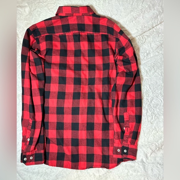 Red and black Buffalo checkered flannel - Picture 3 of 5